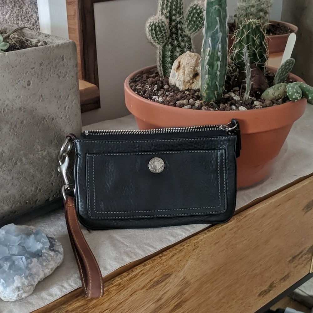 Coach wristlet, authetic leather